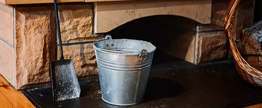 Clean The Fireplace Mantle And Hearth in Casa de Oro-Mount Helix, California